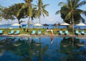 bali-hotel-belmond-jimbaran-puri-035_ext_w_1.jpg