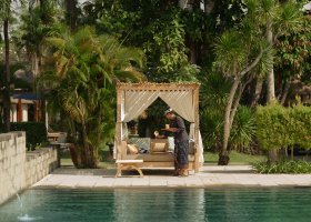 bali-hotel-belmond-jimbaran-puri-097_ext_w_1.jpg