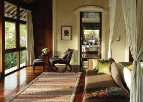 bali-hotel-four-seasons-jimbaran-001_ext_w_1.jpg
