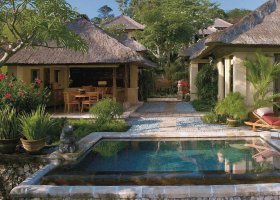 bali-hotel-four-seasons-jimbaran-017_ext_w_1.jpg