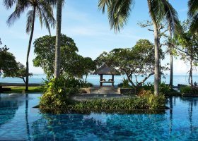 bali-hotel-sheraton-senggigi-beach-resort-128_ext_w_1.jpg