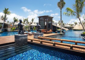 bali-hotel-st-regis-bali-098_ext_w_1.jpg