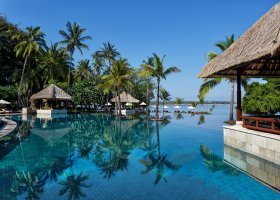 bali-hotel-the-oberoi-lombok-043_ext_w_1.jpg