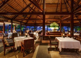 bali-hotel-the-oberoi-lombok-053_ext_w_1.jpg