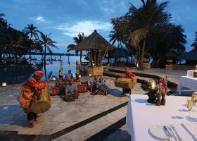 bali-hotel-the-oberoi-lombok-056_ext_w_1.jpg