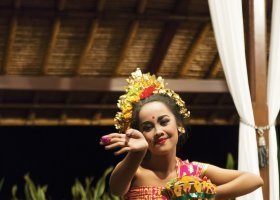 bali-hotel-viceroy-bali-151_ext_w_1.jpg